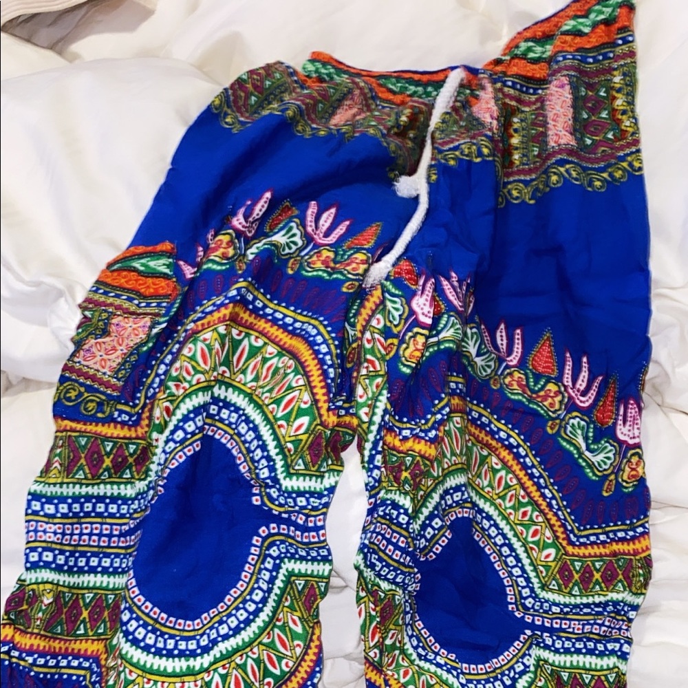 Puff pants with tribal design